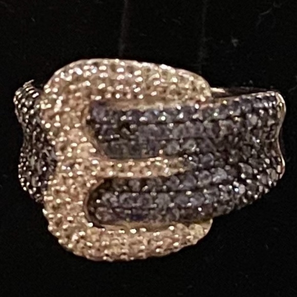 Suzy Levian 18K / Sterling Silver 2.02 CWTw Saphire Buckle Ring w Diamond accent - Picture 1 of 13